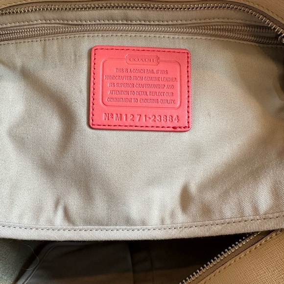 Authentic Coach leather tote bag - Picture 3 of 4